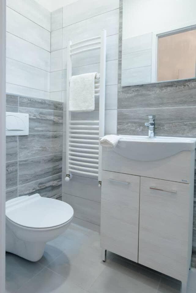 Brand New Studio With Aircon In The Center Budapeszt Zewnętrze zdjęcie